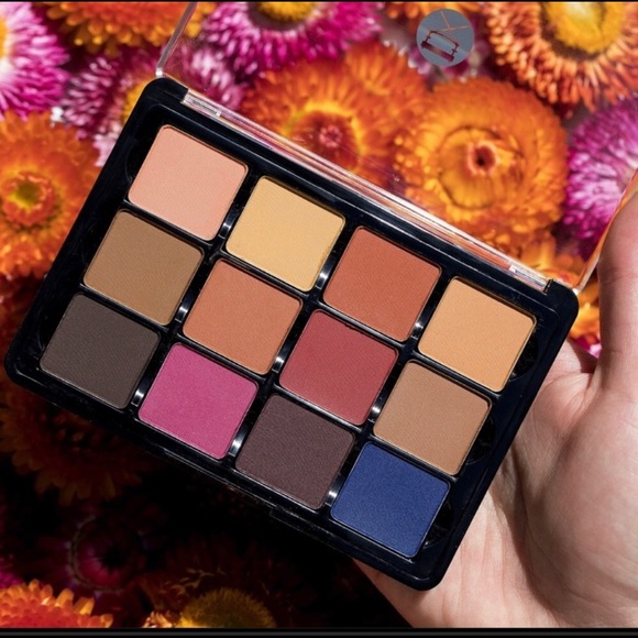 VISEART Neutral Mattes Milieu Eyeshadow Palette - Picture 3 of 6
